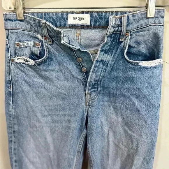 Zara Straight Leg Mid Rise Dark Wash Distressed Woman’s Jeans Size 2 - Picture 6 of 6